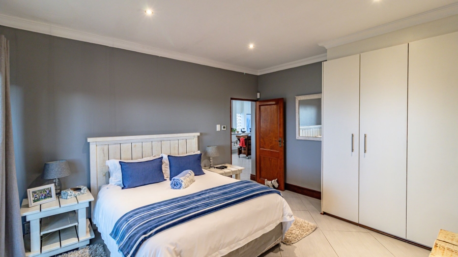 5 Bedroom Property for Sale in Oranjeville Free State